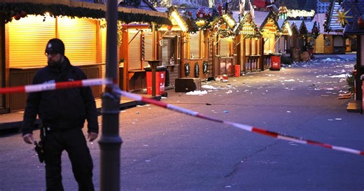 Car drives into crowd at German market