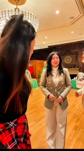 ✨ 2025 at REALM Fine Fashion Jewelry — what a year. From introducing our newest CZ Azure collection, to hosting unforgettable studio and vendor events, to connecting with so many incredible EMPRESSES who REIGN in their REALM— this year has been nothing short of extraordinary. We were honored to spotlight strong, dynamic women through our Real Women of REALM shoots, celebrate meaningful milestones, and see our designs featured in beautiful photoshoots and publications. Every moment, every connect