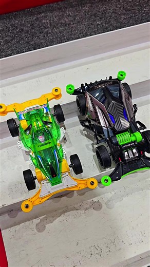 “Mini 4WD BATTLE! Ray Spear vs Razorback 💥⚡ Ray Spear vs Razorback! Two iconic Tamiya Mini 4WD machines go head-to-head in a full-speed test run showdown. ⚡💥 If you love Mini 4WD racing, track battles, speed tests, or comparing different chassis builds, this matchup is pure adrenaline. Watch the acceleration, stability, and top-end power as these two beasts tear down the course! 🏎️💨 Perfect for fans who want race comparisons, tuning ideas, or just satisfying high-speed Mini 4WD action. #mini