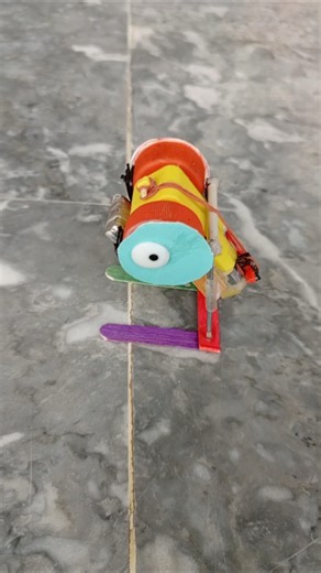 🐸 DIY Frog Robot Using Gear Motor | Working Demo ⚙️ #DIY #GearMotor #Shorts #DCMotor #FrogRobot