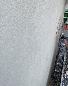 Basecoat application @baumit_uk material Mc55w I preparation for silicone texture. #baumit #baumituk #rendering #renovation #bungalow #prepwork #render #plastering #renderspecialists #mrsmoothplastering #basecoat #facade #stucco #mc55 | Mr Smooth Plastering Ltd | Facebook