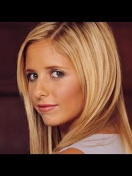 13 Sexy Photos of Sarah Michelle Geller
