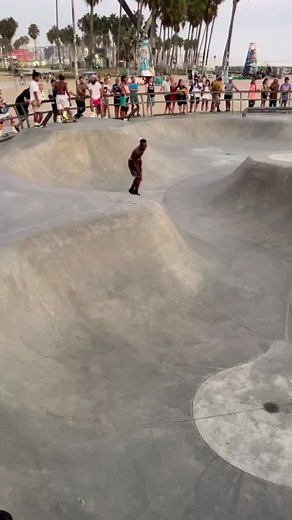 3, 2, 1🕺🏻 • 🎥9/6/22 Venice Skate Park SKATER Leandre Sanders 🛹🐐 • • • #skategoat #hooligan #joeyvalence #sk8boardhub #street #ssicollaborative #veniceskatepark #losangeles #venicebeach #reelsinstagram #californiaadventure #california #californiadreaming #sk8vidzz #losangelesgrammers #losangeles_vibes #reels #skatereelsaday #rewlsinstagram #reelsviral #sk8life #sk8ordie #skateboard #skateboarding #jimihendrix #reelsvideo #reelsindia #reelsviral #reelslovers #reels__tiktok #skateboardingdaily