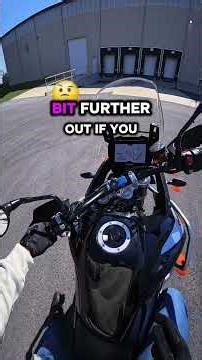 Mastering the tight left turn from a standstill on your motorcycle 🏍️💨 #Motorcycle #Riding #Skills