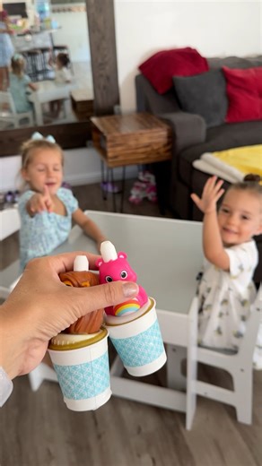 6.7K views · 64 reactions | DIY Character Popsicles #momhacks #momlife #kidsnacks | Mama Lo | Facebook