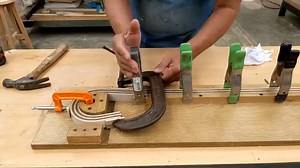 TE MUESTRO LA TECNICA PARA DOBLAR LA MADERA Y HACER UN BASTON PARA CAMINAR | Alejandro Chavez-Carpinteria Chavez