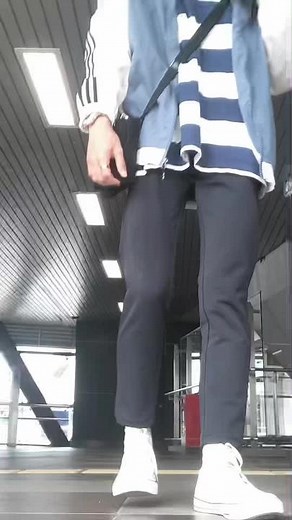 Malu ada orang pandang 😌 #fyp #fypdongggggggg #dbannedtroops #viral