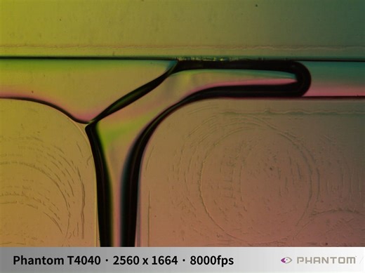 水和硅油的微流体界面 | Phantom T4040 高速摄像机