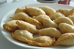 Gujiya Recipe I गुझिया I Mawa Gujiya Recipe I Nisha Madhulika