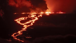 Mauna Loa eruption livestream: Watch the largest active volcano on Earth