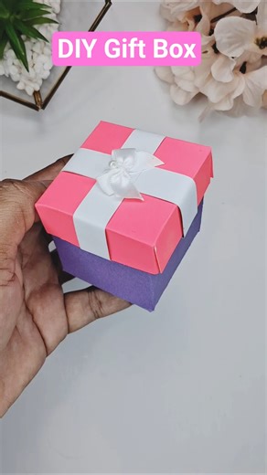 DIY Gift Box! #papercraft #diy #craft #shorts