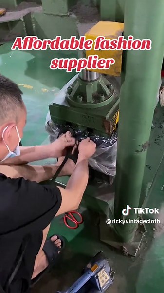 Affordable fashion supplier #affordable #fashion #supplier #used #environmentallyfriendly #clothing #thrifted #vintage #fyp #september