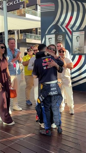 Welcoming our podium finisher home the right way 👏 #F1 #RedBullRacing