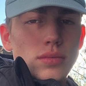 Vinnie Hacker – Age, Bio, Personal Life, Family & Stats | CelebsAges