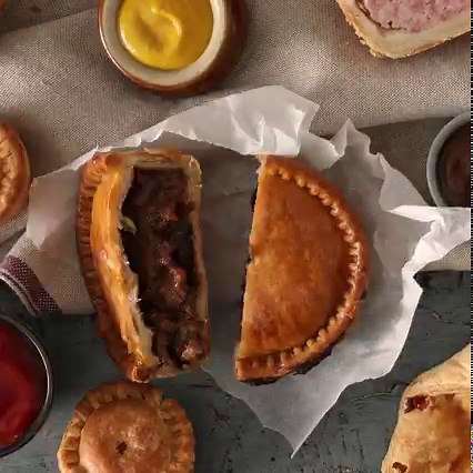 Team Ketchup or Team Brown Sauce? | Jones Pies