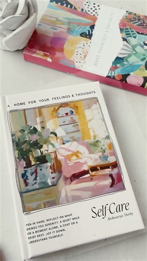 Journal with self reflective daily questions ‪@odd.giraffe‬