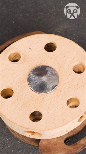 DIY Switchable Magnet! | Brilliant Panda