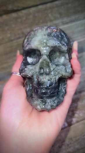 What Are The Benefits of Labradorite? Labradorite heals eye and brain conditions, improves mental clarity, and calms anxiety and stress. It manages hormone balance, controls metabolism, and eases menstruation discomfort. Labradorite decreases blood pressure, helps with digestion, and relieves rheumatism, gout, and colds. #crystals #gemstones #gems #crystal #etsy #crystalsonetsy #etsycrystals #etsycrystalshop #ethicalcrystals #thirdeyechakracrystal #labradoritecrystal #angercrystals #stresscrysta