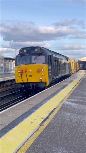H&H 50008 dragging a broken MMT - DR97802 + DR97502 down to Eastleigh with a 2 tone! 14/02/26