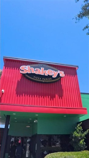 Surprisingly Good Fried Chicken at Shakey’s Pizza Parlor