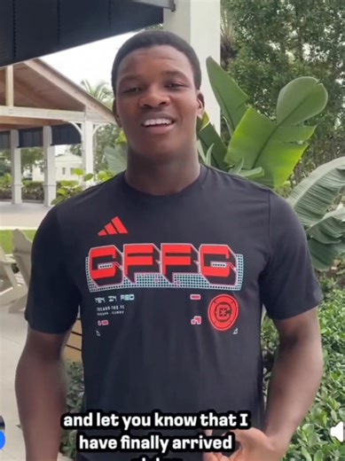 Mbekezeli Mbokazi Arriving at Chicago Fire MSL club in USA #MBOKAZI #Chicagofire