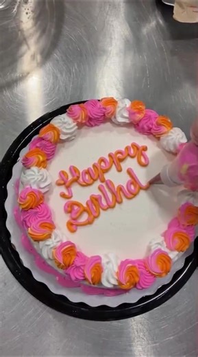 Swirled icing tutorial!!! #dairyqueen #foryou #icecream #cake #foodie #toronto #ontario #FordMaverick #hbd