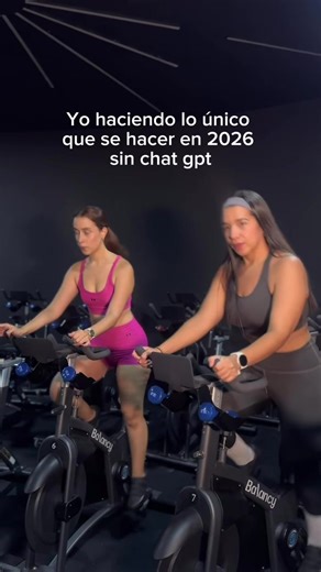 Yo haciendo lo único que se hacer sin chat gpt 🫠 #indoorcycling #balancyclub
