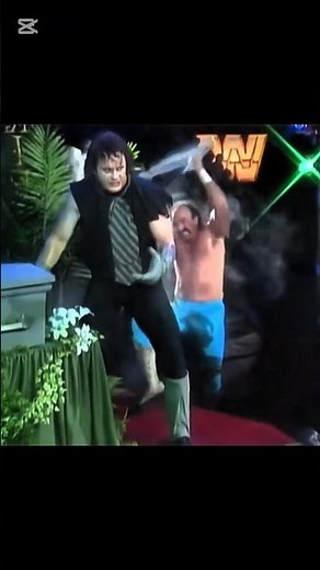 34 years ago ⚱️⚰️🐍 Jake the Snake attacks Undertaker + Paul Bearer - 2/1992