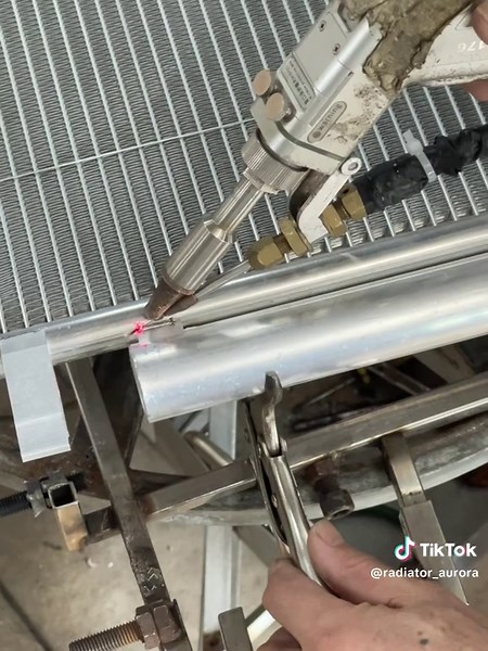 Cores Making Workshop: Crafting Radiators and Tanks