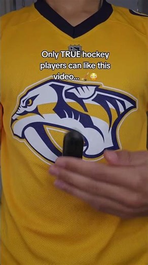 Only TRUE hockey players can like this 🏒😳#hockey #icehockey #nhl