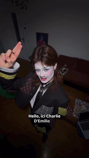 📍 Le Lavoir Public, Lyon 📆 18, 19, 20 mars 🕗 20h (durée 1h) 🎟️ Réservation sur lavoirpublic.com (ou lien dans ma bio) “Dans ÉCHOS, Charlie d’Emilio décortique avec poésie le chemin vers l’affirmation de son identité au travers de questionnements bouleversants dans une sincérité évidente.” Interprétation : Charlie d’Emilio Écriture : Emilie Verheul, @coraliemennella Musique : @IZAE Chorégraphie : @Androkill Mise en scène : @_sciatique Production : @thomasfourniergalle , Latérale Pop Affiche :