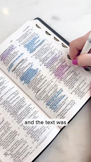 Ready to read the Bible in 1 year? Stay on track with a weekly plan built right into your spiral-bound Bible! 📖 Lay-flat spiral binding ✅ Built-in weekly reading plan ✍️ Large note columns 👀 Easy-to-read text 💪 Thick, no-bleed through pages | Spiral Bible