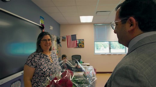 Ms. Tina Wybiral was so busy teaching she barely saw Dr. Shanoff and the admin team walk in to surprise her as a #SDOCTOY2025 finalist. Ms. Wybiral does so much to support her students both in the classroom and beyond. Congratulations! St. Cloud Middle School #SDOCGoodtoGreat #SDOCUnderthePalms | Osceola County School District