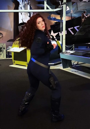Stunning Black Widow Cosplay Transformation