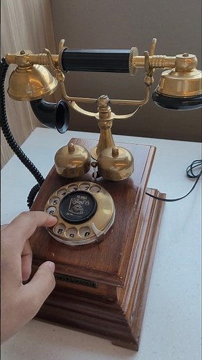 The satisfying sound of a rotary dial 📞 | Antique Telephone ☎️#shorts #vintage #telephone #antique
