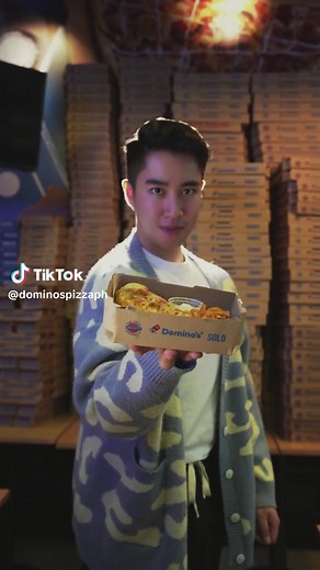 Here's a box that's perfect for your lunch, snack, or even dinner! 🍴 Introducing the NEW Domino's Pizza Munch Box! Everything you need in one box: main side FREE Cocio drink (limited time only) for only ₱149. Get the Domino's Pizza Munch Box now! 😋 *Available via dine-in and take out only. Visit any Domino's Pizza branch near you.