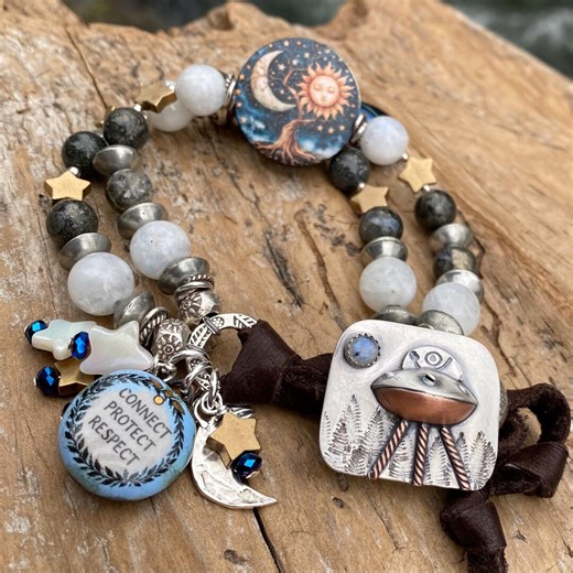 Alien Encounter Celestial Bracelet: Spaceship Button, Star Charms, Rainbow Moonstone, Moon Sun - Etsy