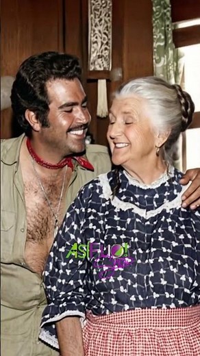 Vicente Fernández and Sara García #MexicanCinema #GoldenAge #GoldenAgeOfCinema #MexicanMovies