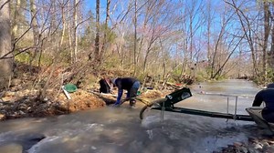 Hunting NC gold on a gravel bar high banking tips