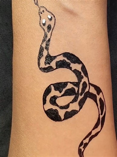 #Snake #🐍 #temporary tattoo #marking#tattoogirl
