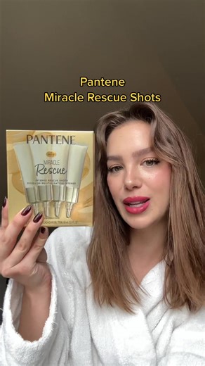 I am SO impressed with the results of these @Pantene Pro-V Miracle Rescue Shots after one use🤯 My hair now feel strengthen, shinier than ever and so soft. My thin hair tends to be bristled at the end with styling and blow drying, so I’m so happy I’ve discovered this treatment! Run don’t walk for these miraculous ampoules!✨ #AD #HairRepair