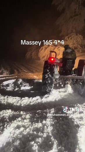 Massey 165 4*4 #kar #kesfet #tik_tok #massey #165masseyferguson #massey285 #2854x4 #masseyferguson285