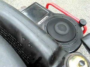 Snapper 28" High Vac SR1028"