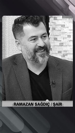 Ramazan SAĞDIÇ on Instagram: "🪶Kara sevdalıya nikah kıyılır mı? TILSIM Dünyaya gelmedi böyle zerafet, Nasip olmaz başka kula sevdiğim. Varlığın mucize yokluğun afet, Getirirsin türlü bela sevdiğim. Şairim görmedim senden zarifi, Aşk-ı izan bile yorar arifi. Bilmeyen sorarsa aşkın tarifi, Adımı diline dola sevdiğim. Temmuz’un zemheri yakar Kasım’ın, Sana nazar eder cümle hasımın. Hala çözülmedi büyük tılsımın, Beni buldu bula bula sevdiğim . Kara sevdalıya nikah kıyılmaz, Sen çıkardın baştan gün