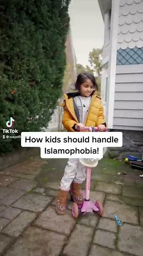 How Muslim kids should handle Islamophobia! #SHORTS