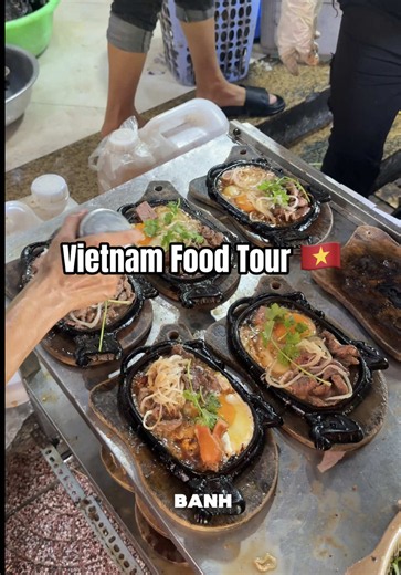 Vietnam Food Guide: 6 Must-Try Dishes in HCMC & Da Nang