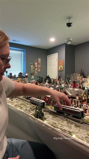 Christmas Villages & Model Trains|Department 56|HO Scale