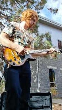 Jamming! Behringer Hellbabe wah- Kokko compressor- Caline Jaguar distortion- Laney Lionheart mini-st