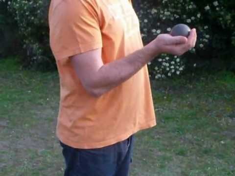 COURS LECON 1 APPRENDRE A TIRER A LA PETANQUE POUR LES DEBUTANTS