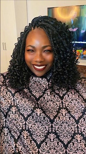 Zury V11 Boho Curly Box Braids #crochetbraidsbytwana #zuryhollywood ##bohoboxbraids